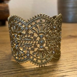 Chloe+Isabel Cuff Bracelet